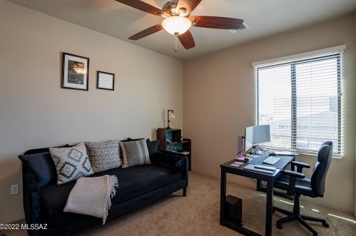 150 Castlefield Cir, Tucson AZ  85704-5783 exterior