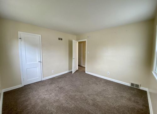 5764 40th St, Milwaukee WI  53221-3910 exterior