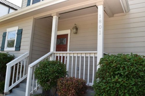 1801 Clifford Ave, Austin TX  78702-1636 exterior