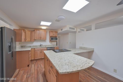 8105 Beverly St, Tucson AZ 85710-5929 exterior