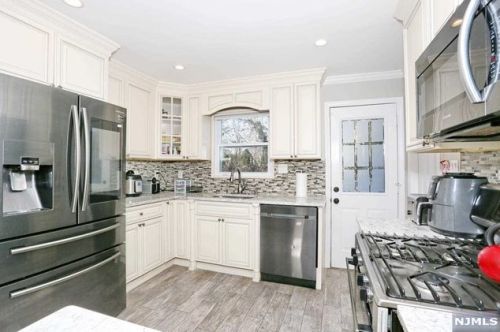 309 Elm St, Oradell NJ  07649-2261 exterior