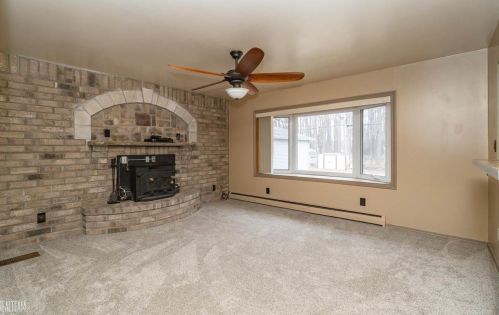 48393 Forbes St, New Baltimore MI 48047-2250 exterior