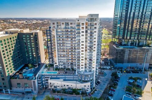 603 Davis St, Austin TX  78701-4207 exterior