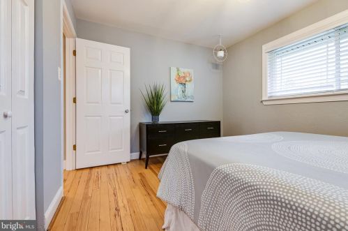 116 Gladden St, Alexandria VA 22304-2402 exterior