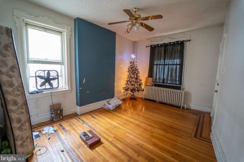 5614 3 St, Philadelphia PA 19120-2318 exterior