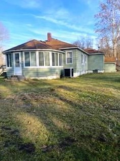 9230 River Dr, Grant, MI 49327-8940