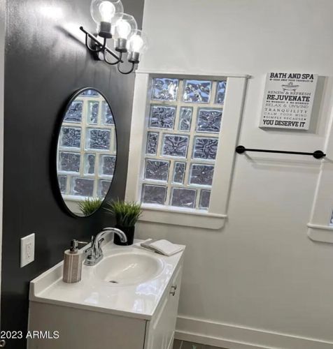 1314 Brill St, Phoenix AZ  85006-2815 exterior