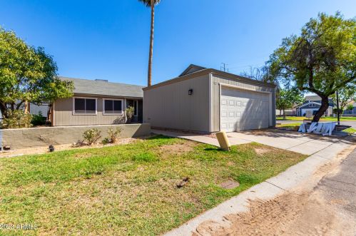 7027 43rd Way, Phoenix AZ  85042-8928 exterior