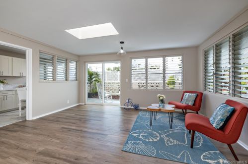 3481 Ala Akulikuli St, Honolulu HI 96818-2220 exterior