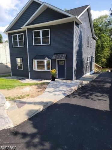 9 Apache Trl, Rockaway NJ  07866-1028 exterior