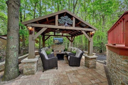 218 Chandler Rd, Jackson Twp NJ  08527-4339 exterior