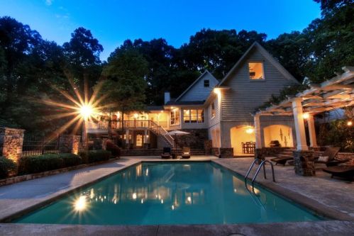 1586 Cave Rd, Atlanta, GA 30327-3120