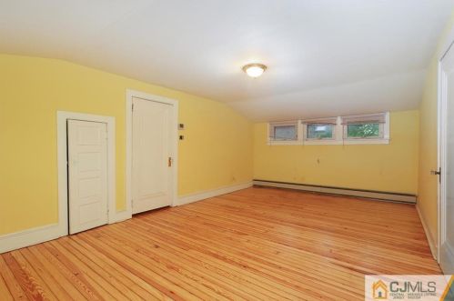 115 Spg St, Metuchen NJ 08840-2319 exterior