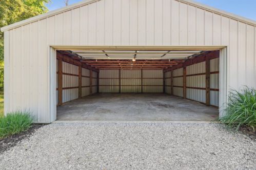 8649 12 St, Kalamazoo MI 49009-9085 exterior