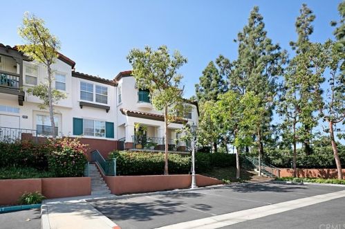 2887 Player Ln, Tustin, CA 92782-1534