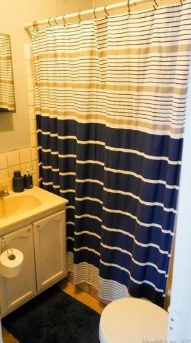 4 Smith St, New Britain CT 06053-3621 exterior