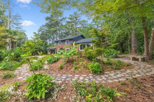 3904 Gladney Dr, Atlanta GA  30340-4618 exterior