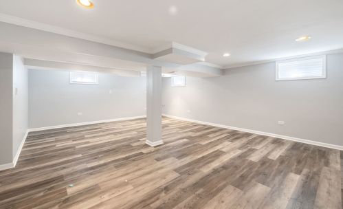 2532 9 Ave, Broadview IL 60153-1919 exterior