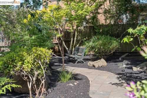 1243 Martin Luther King Jr Way, Berkeley CA 94709-1979 exterior