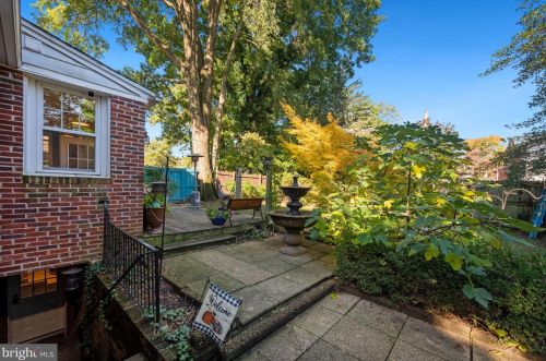 3670 Camden St, Washington DC 20020-1224 exterior