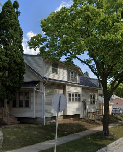 4900 37th St, Milwaukee, WI 53209-2529