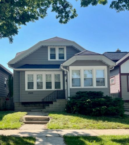 1345 57th St, Milwaukee WI  53214-3430 exterior