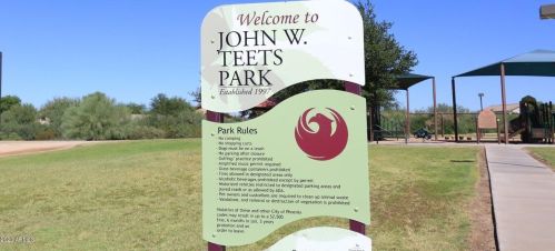 4515 Chisum Trl, Phoenix AZ  85050-8568 exterior