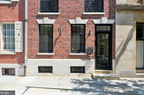 2037 Locust St, Philadelphia PA  19103-5613 exterior