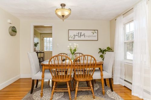 34 Columbia Blvd, Peabody MA 01960-6332 exterior