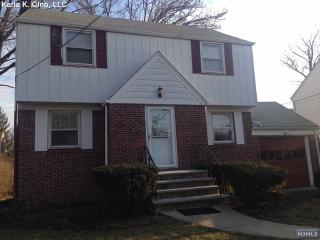 301 Pine St, Teaneck NJ  07666-3227 exterior