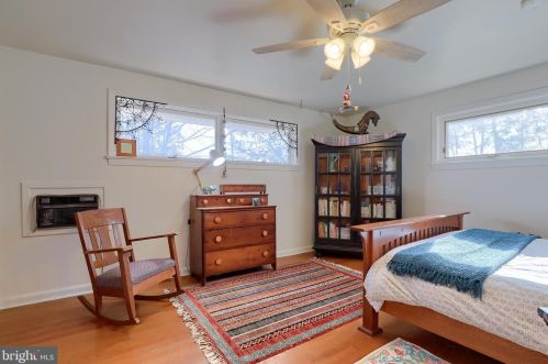 306 Blf Vw Dr, Lancaster PA 17601-4136 exterior