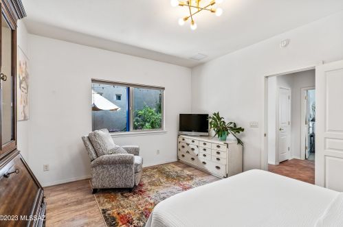 5245 Civano Blvd, Tucson AZ  85747-5744 exterior