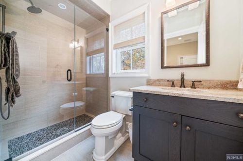 32 Ackerman Rd, Upper Saddle River NJ 07458 exterior