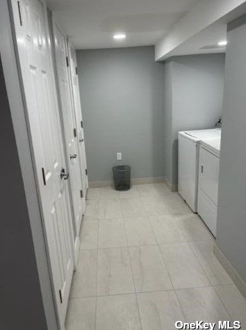 26 Anchor Ct, Babylon NY 11704-7421 exterior