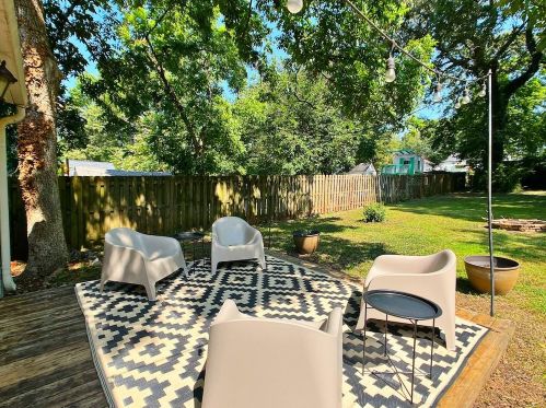 1901 Forrest Ave, Atlanta GA 30344-2768 exterior