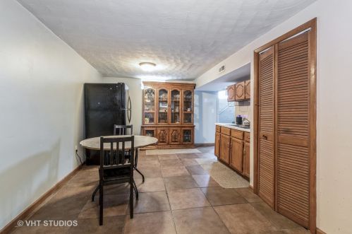 515 Briggs St, Joliet IL 60433-9518 exterior