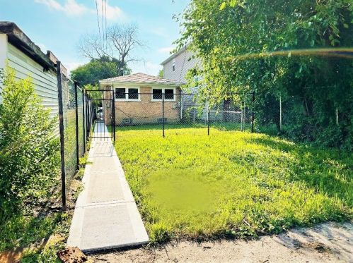 8011 Emerald Ave, Chicago IL  60620-2518 exterior