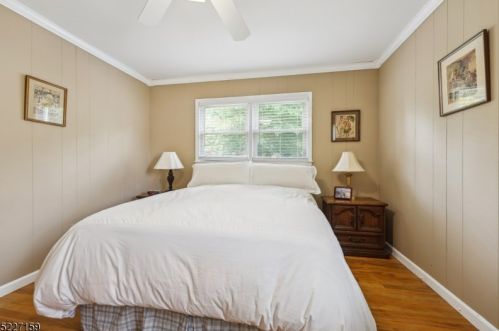 69 Sutton Dr, Berkeley Heights NJ 07922-2513 exterior