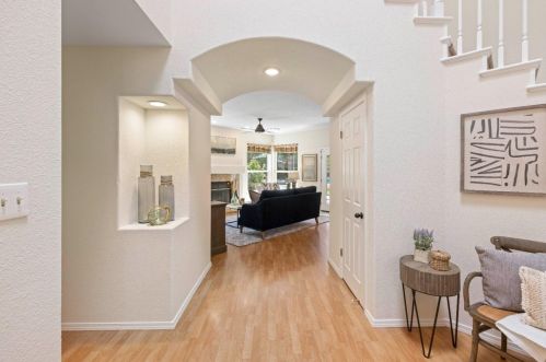 127 Conductor Way, Folsom CA 95630-8022 exterior