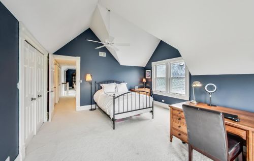 2704 Racine Ave, Chicago IL 60614-1206 exterior