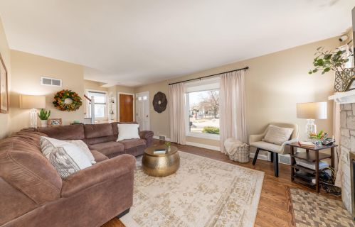 2408 89, Milwaukee WI 53227-4524 exterior