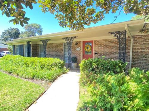 2623 51st St, Galveston TX 77551-5614 exterior