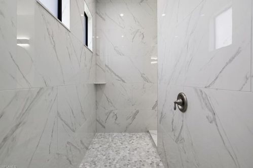 883 2 St, Naples FL 34113-9376 exterior