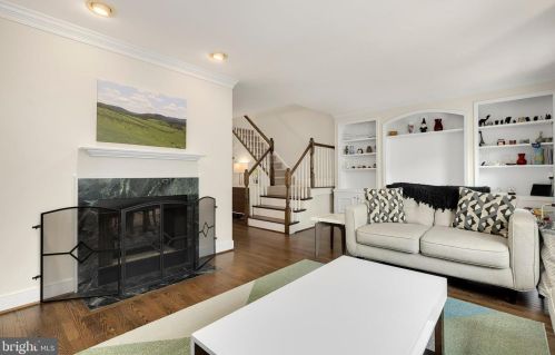 3815 White Post Ct, Alexandria VA 22304-6357 exterior