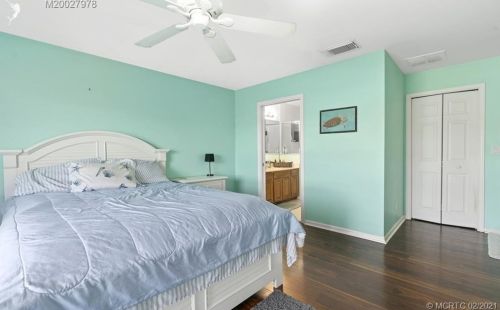 2390 Beechwood Ter, Fort Pierce FL 34952-7302 exterior