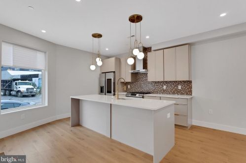 1840 Leithgow St, Philadelphia PA 19123-1430 exterior