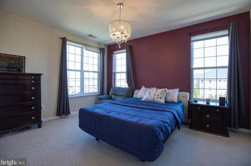 1442 Sierra Dr, Trenton NJ 08619-2071 exterior