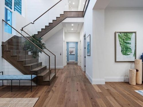 3163 Gin Ln, Naples FL 34102-7817 exterior