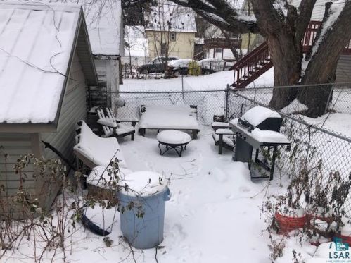 417 12 Ave, Duluth MN 55806-2229 exterior