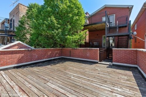 1426 Lexington St, Chicago IL  60607-4131 exterior